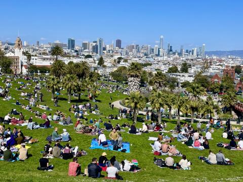 [Photo :  parc dans le quartier Mission à San Francisco]